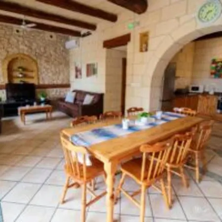 5 Bedrooms Villa With Terrace At IX Xaghra Gozo *